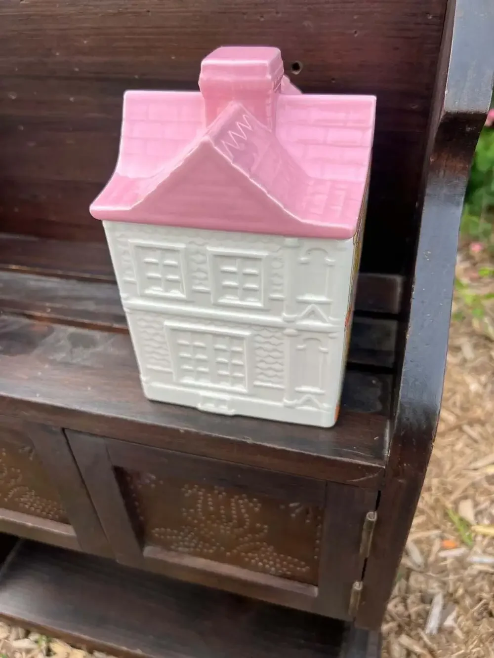 Vintage 1989 Avon Townhouse Collection Tea Room Pink Roof House Canister Jar